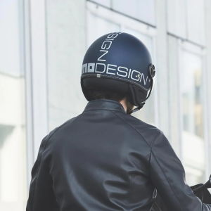 MomoDesign FGTR Evo Kask Matt Blue Silver