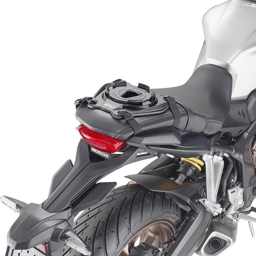 Givi S430 Sele Üstü Universal Tanklock Çanta Bağlama Aparat