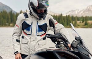 Revit Vertical GoreTex Mont Gri