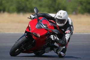 Arai RX-7V Kask IOM TT 2019