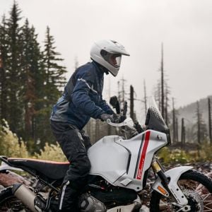 Revit Outback 4 Mont Mavi